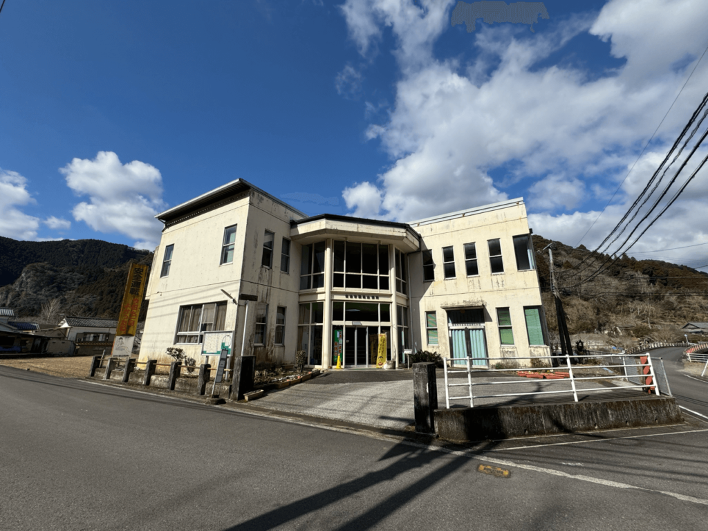 佐伯市本匠振興局因尾出張所